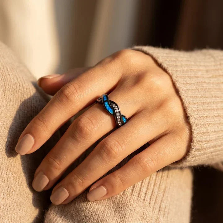 Twisted Pavé Ring – Silver