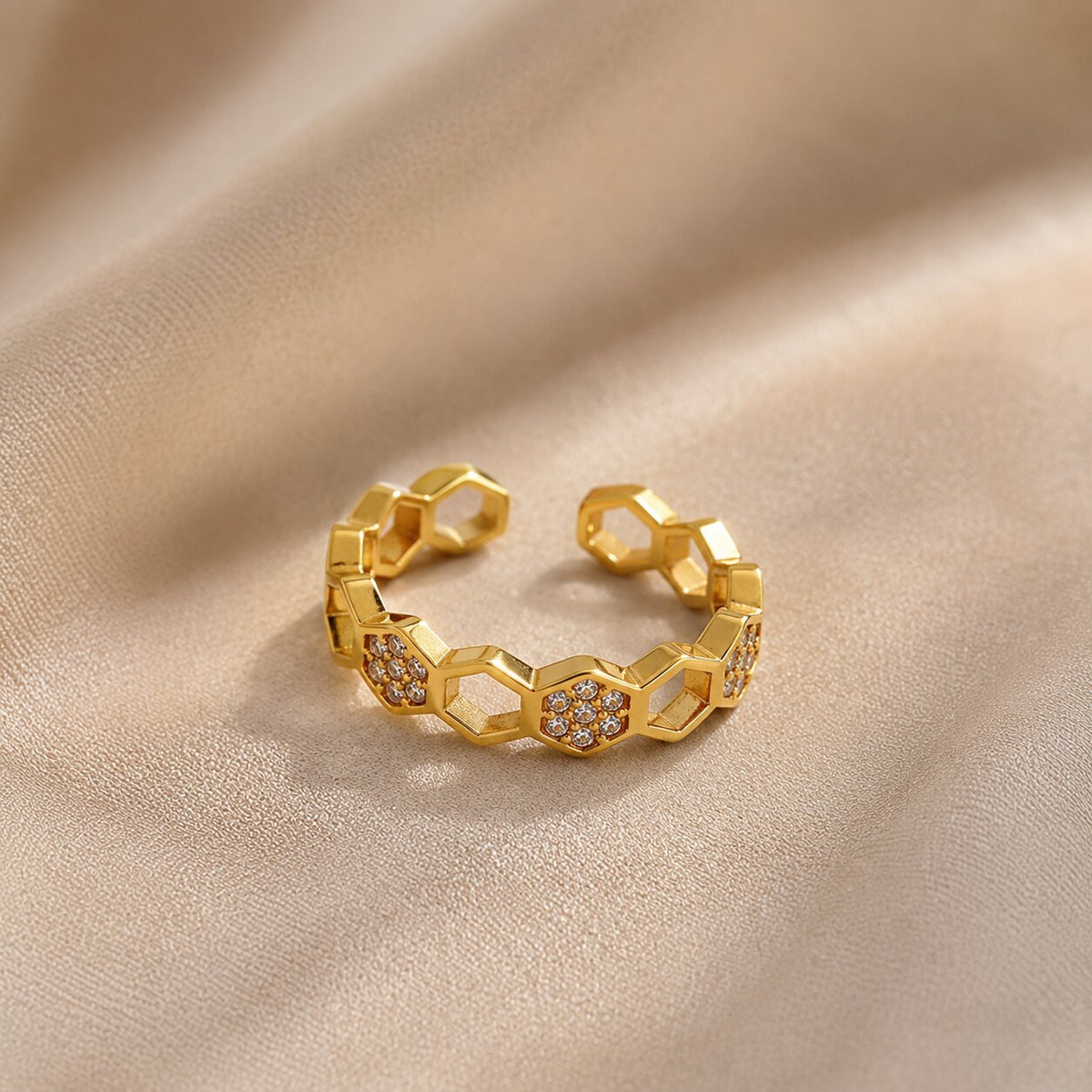 Verona Adjustable Link Chain Ring