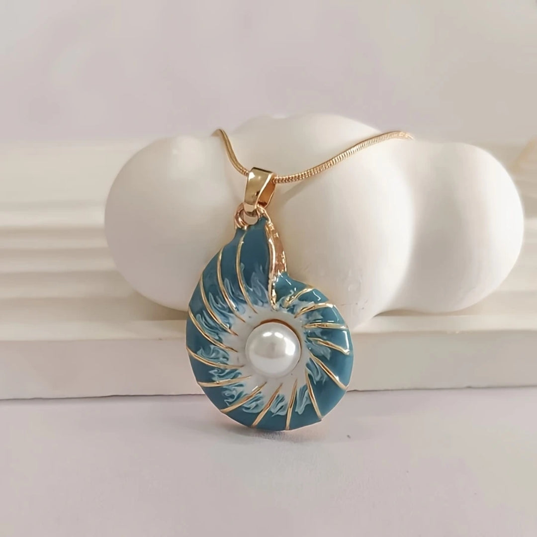 Gold Shell Pearl Necklace