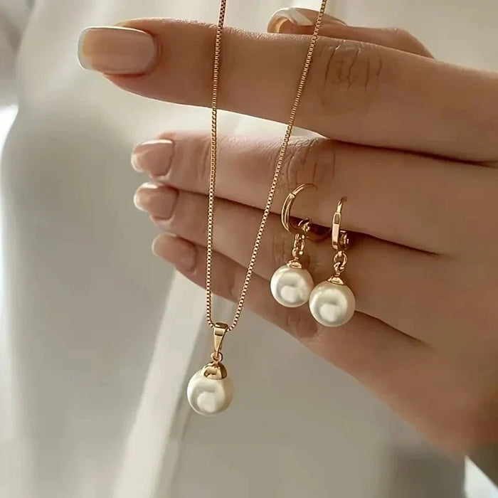 Elegant Faux Pearl Jewelry Set