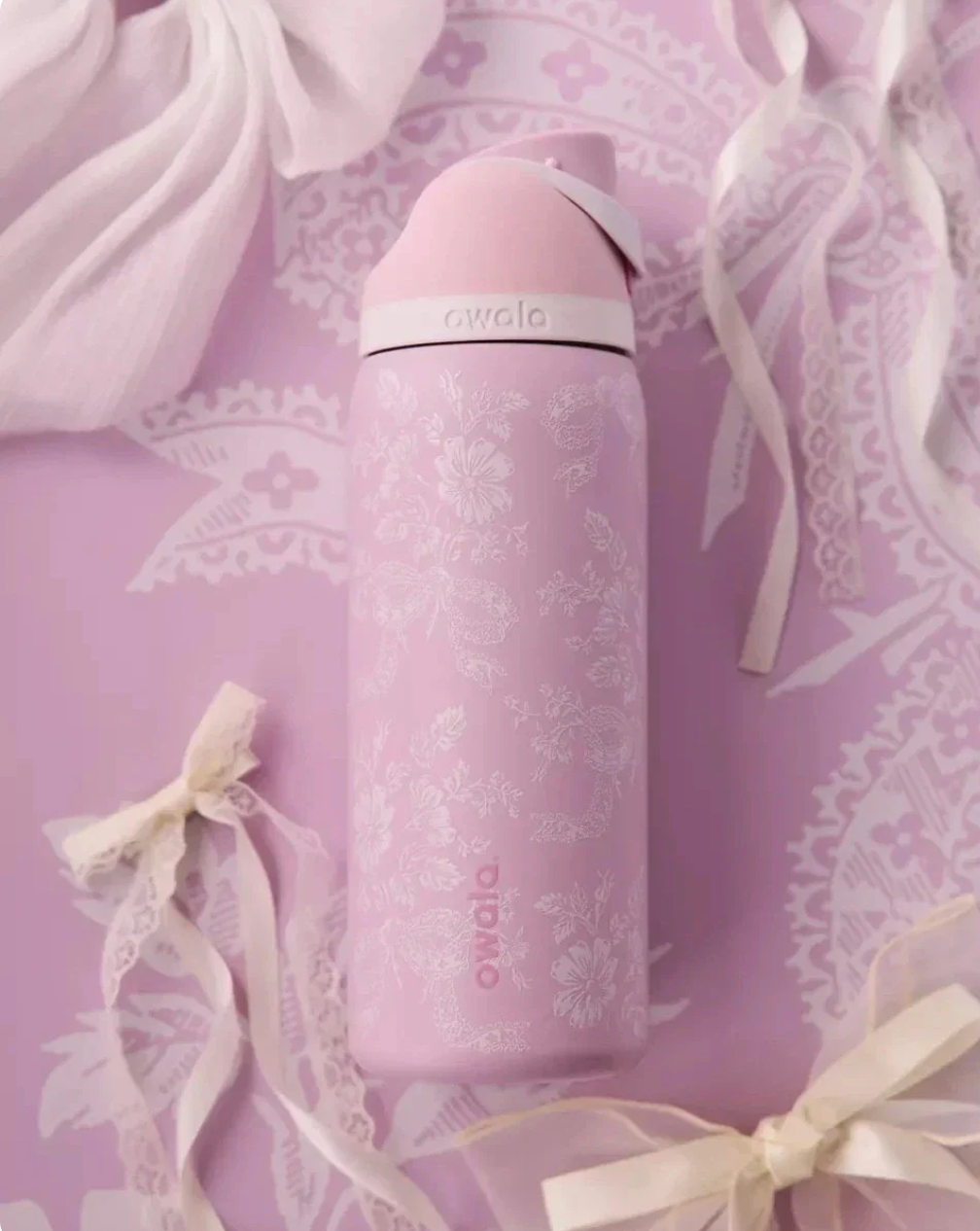 Owala FreeSip 32oz Ribbon Toile Exclusive Water Bottle