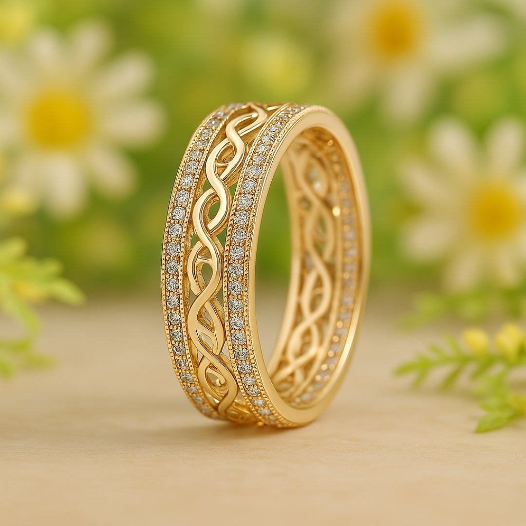 Brilliant Gold Openwork Ring