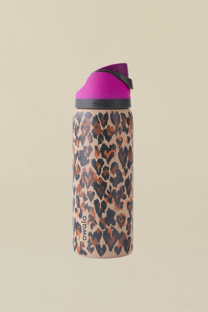 Owala UO Exclusive Wild At Heart 32oz